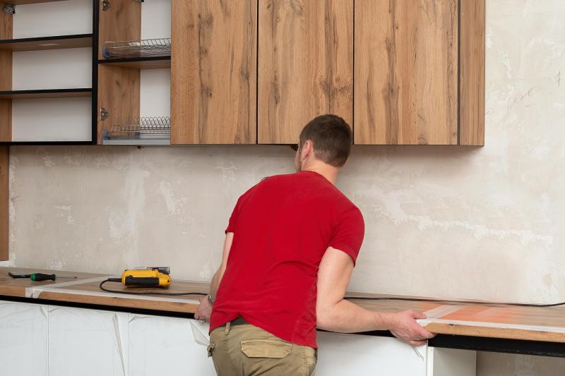 Comment choisir une menuiserie sur mesure qui valorise votre intérieur ?